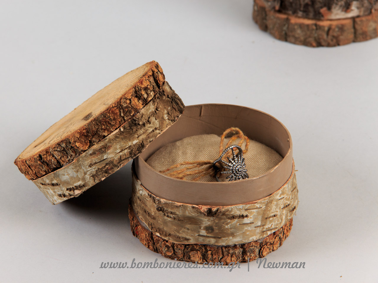 handmade kouti kosmimata kormos dentrou