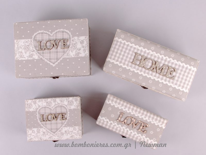 Ξύλινα κουτιά Love και Home
