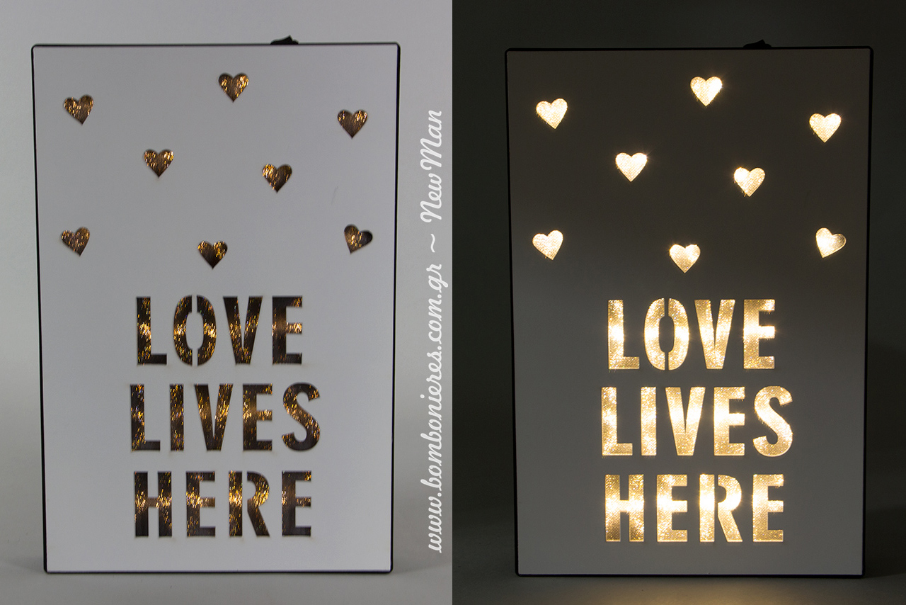 Love Lives Here (διακόσμηση)