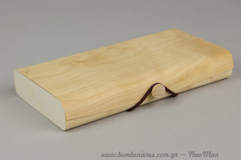 Xylini kasetina (100 x 25 x 180mm) gia 2 se 1 oikogeneiaki mpomponiera + prosklitirio.