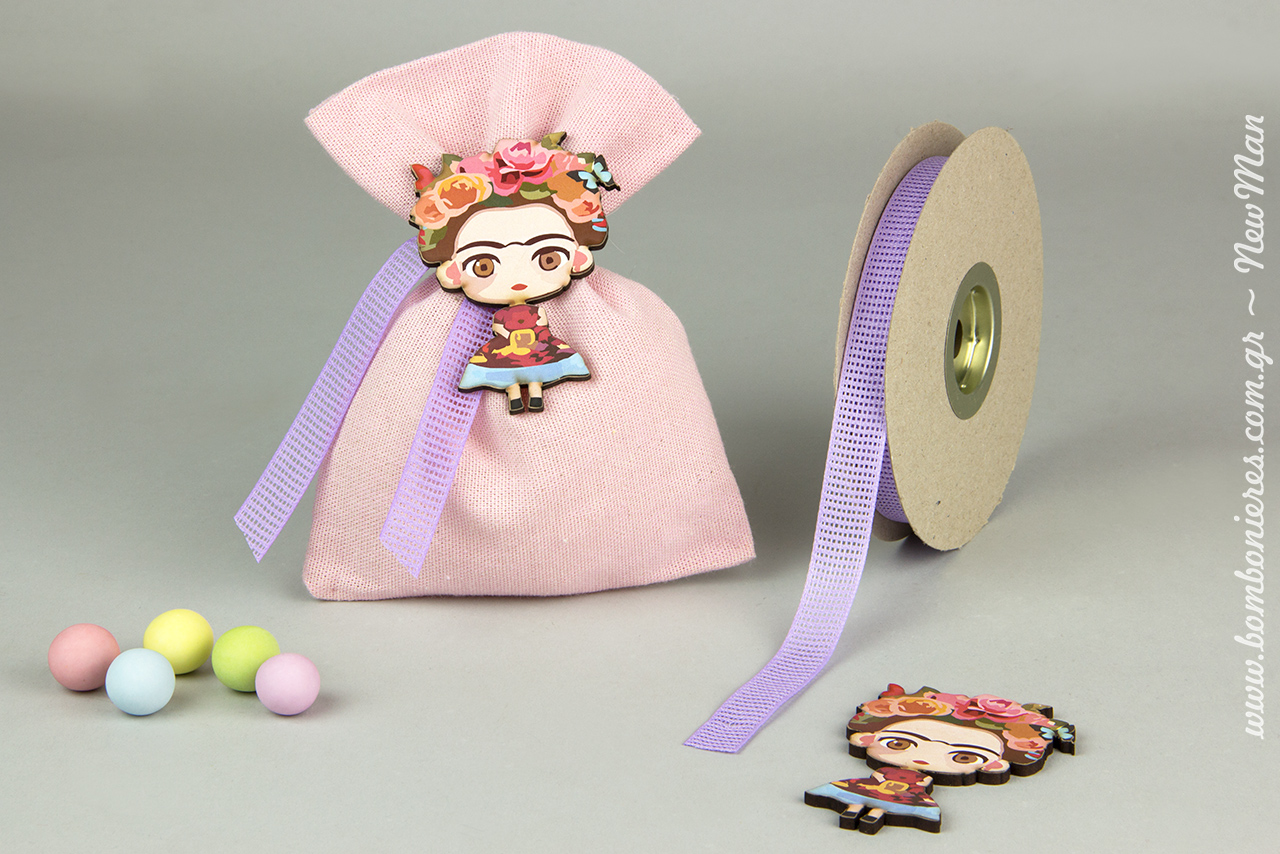 Figoyra Little Frida (8cm) gia mia koritsistiki mpomponiera pou tha afisei epoxi.