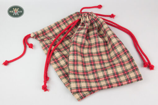 plaid-drawstring-pouches-newman-packaging_6035