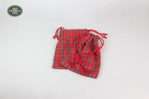 plaid-drawstring-pouches-newman-packaging_6037